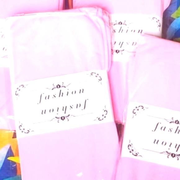 SOLD OUT TIGHTS LIGHT PINK CANDY COLORED VELVETY TIGHTS SEAMLESS OS - Picture 2 of 4